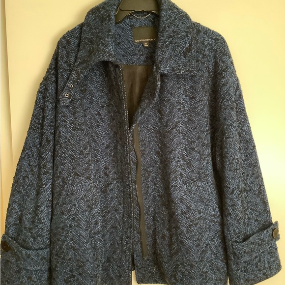 Banana Republic brand new winter coat, never worn but I did tear off the tag. - Picture 1 of 4